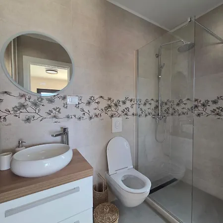 With A Jacuzzi And Sea View * Sumartin